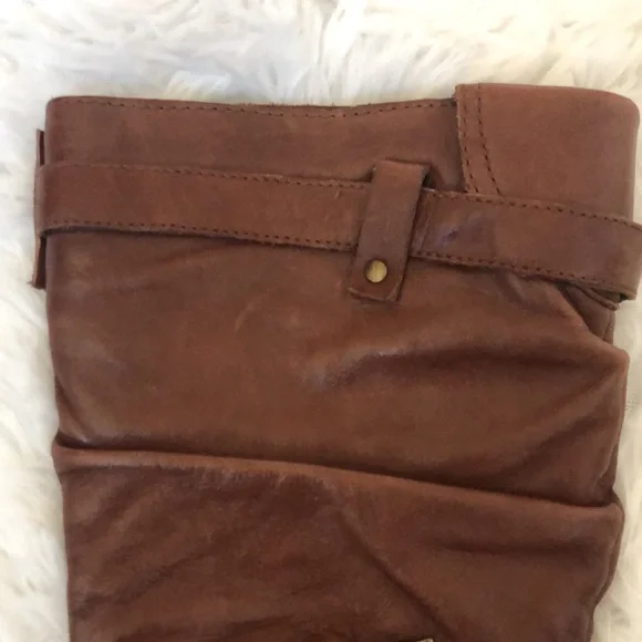 Women’s Guess Boots in size 7 - Picture 8 of 10